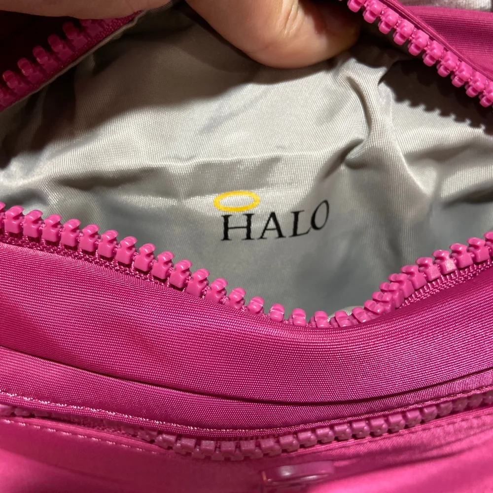 NWT Halo Crossbody bag – small – pink - multi pocket – adjustable‎ strap